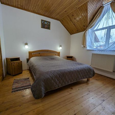 Oskolok Dovbusha Mini-Hotel Yaremche Exterior photo