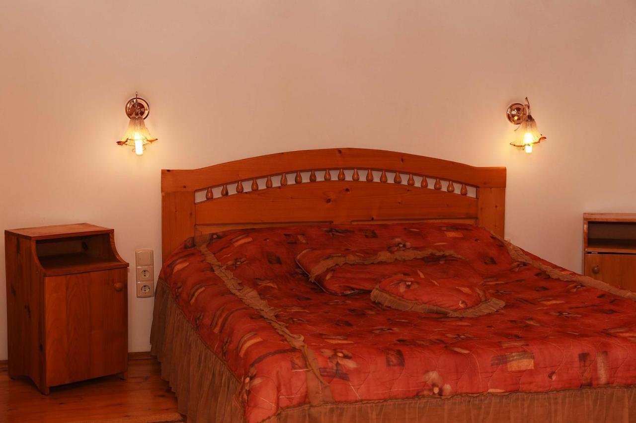 Oskolok Dovbusha Mini-Hotel Yaremche Exterior photo