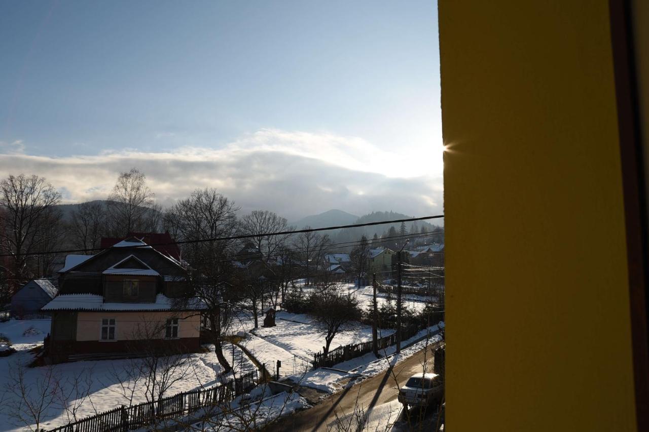 Oskolok Dovbusha Mini-Hotel Yaremche Exterior photo