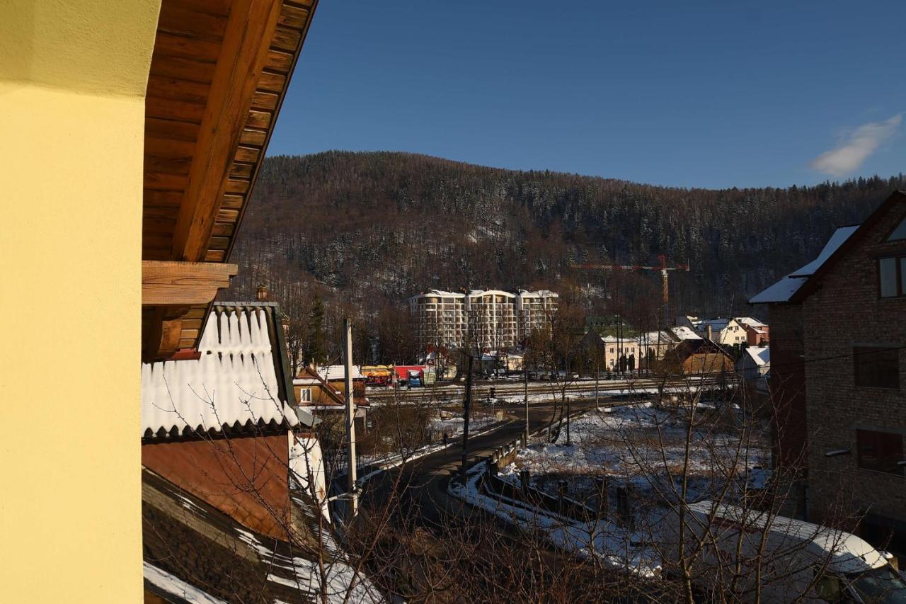Oskolok Dovbusha Mini-Hotel Yaremche Exterior photo
