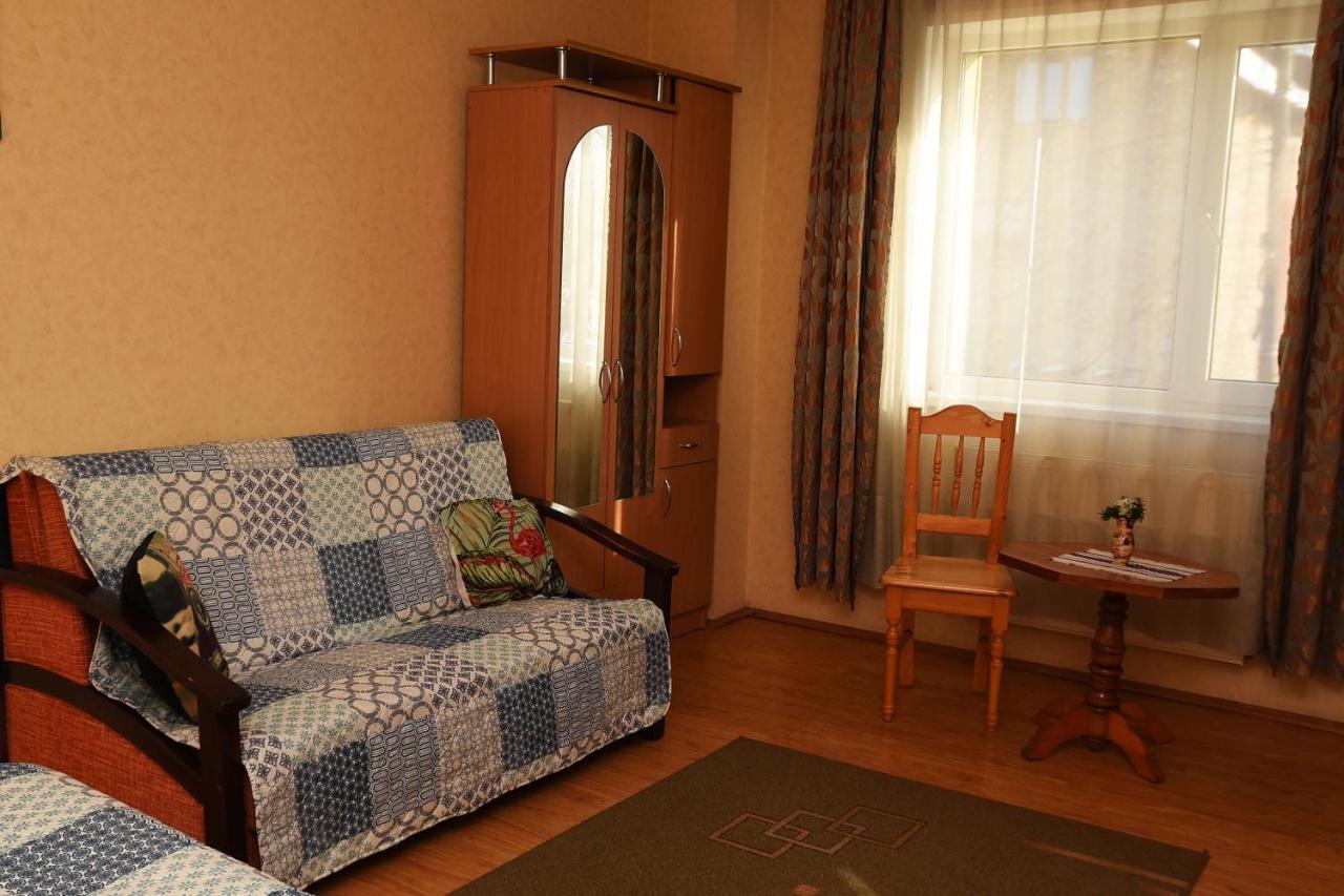 Oskolok Dovbusha Mini-Hotel Yaremche Exterior photo